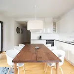 Stylish 2br W Private Balcony In Cph Centre Daire Kopenhag