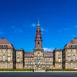 Stylish 2br W Private Balcony In Cph Centre Daire