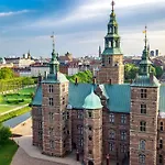 Stylish 2br W Private Balcony In Cph Centre Apartman