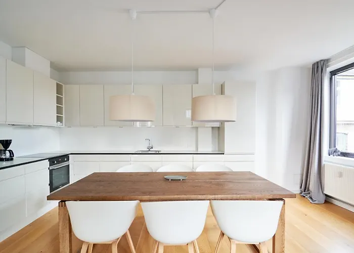 Lägenhet Stylish 2br W Private Balcony In Cph Centre *