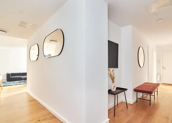 Stylish 2br W Private Balcony In Cph Centre * Köpenhamn